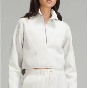 Lululemon mixed fabric cropped pullover